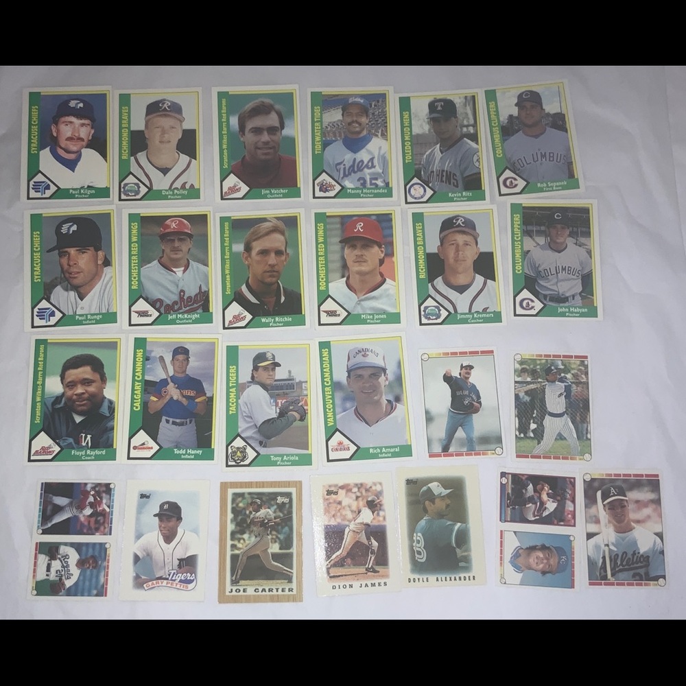 Bundle of Baseball Cards Lot 406